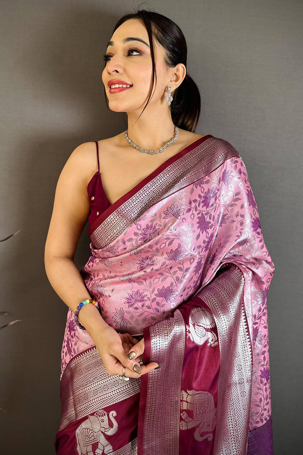 Classic Pink Kanjivaram Silk Saree With Ethnic Blouse Piece - Image 2