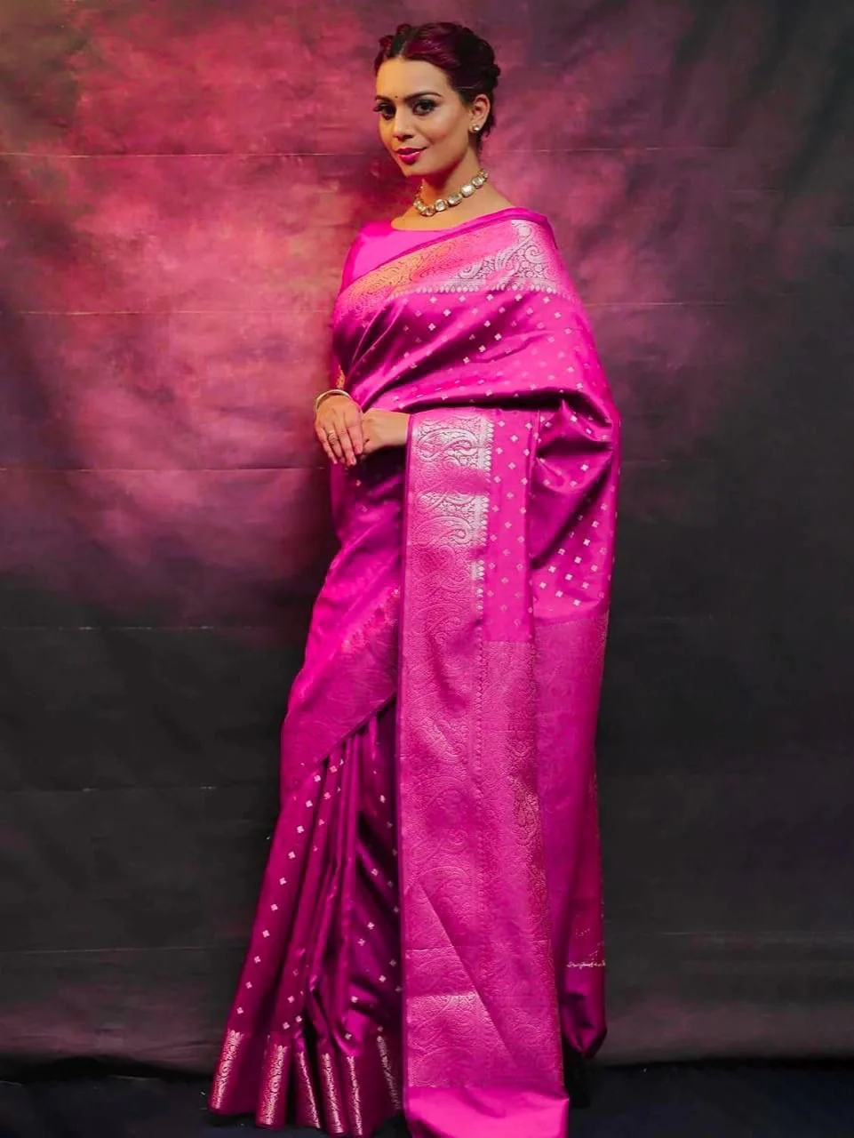 Classy Dark Pink Soft Silk Saree With Dissemble Blouse Piece - Image 3