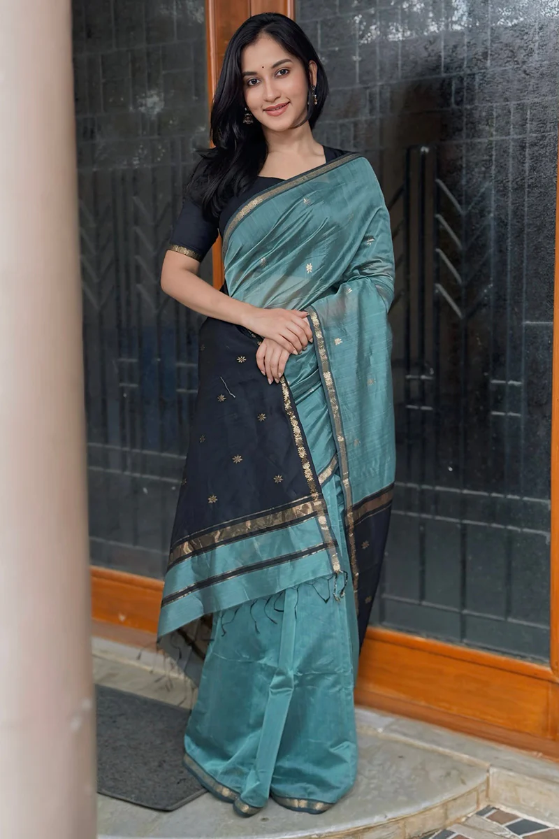 Classy Sea Green Cotton Silk Saree With Gratifying  Blouse Piece - Image 4