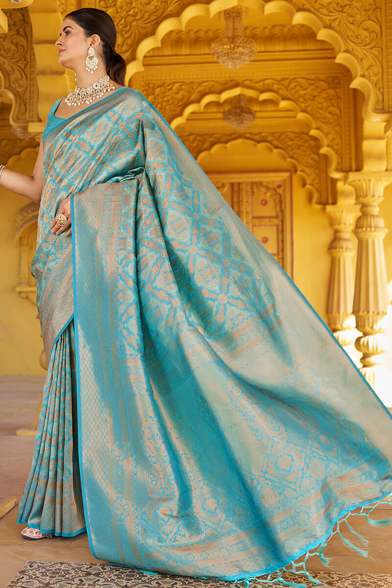 Comely Firozi Kanjivaram Silk Saree With Epiphany Blouse Piece - Image 3
