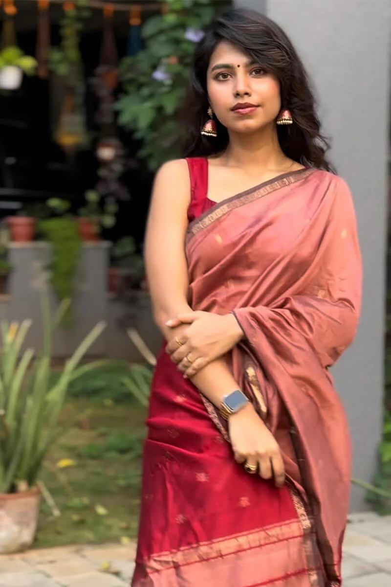 Comely Pink Cotton Silk Saree With Fancifull Blouse Piece - Image 2