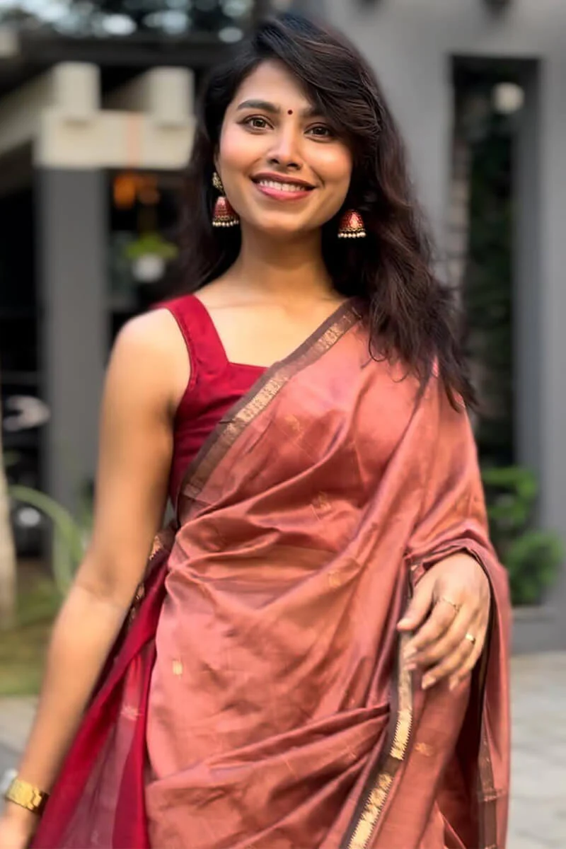 Comely Pink Cotton Silk Saree With Fancifull Blouse Piece - Image 4