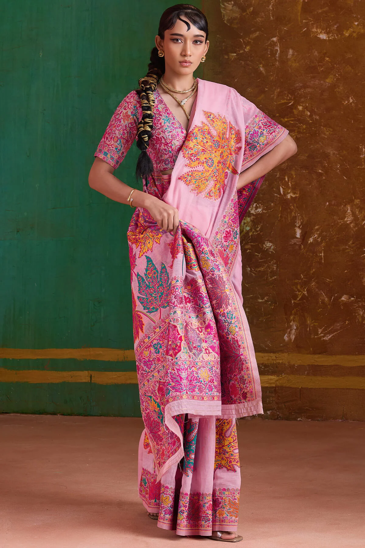 Comely Pink Pashmina Saree With Staggering Blouse Piece - Image 3