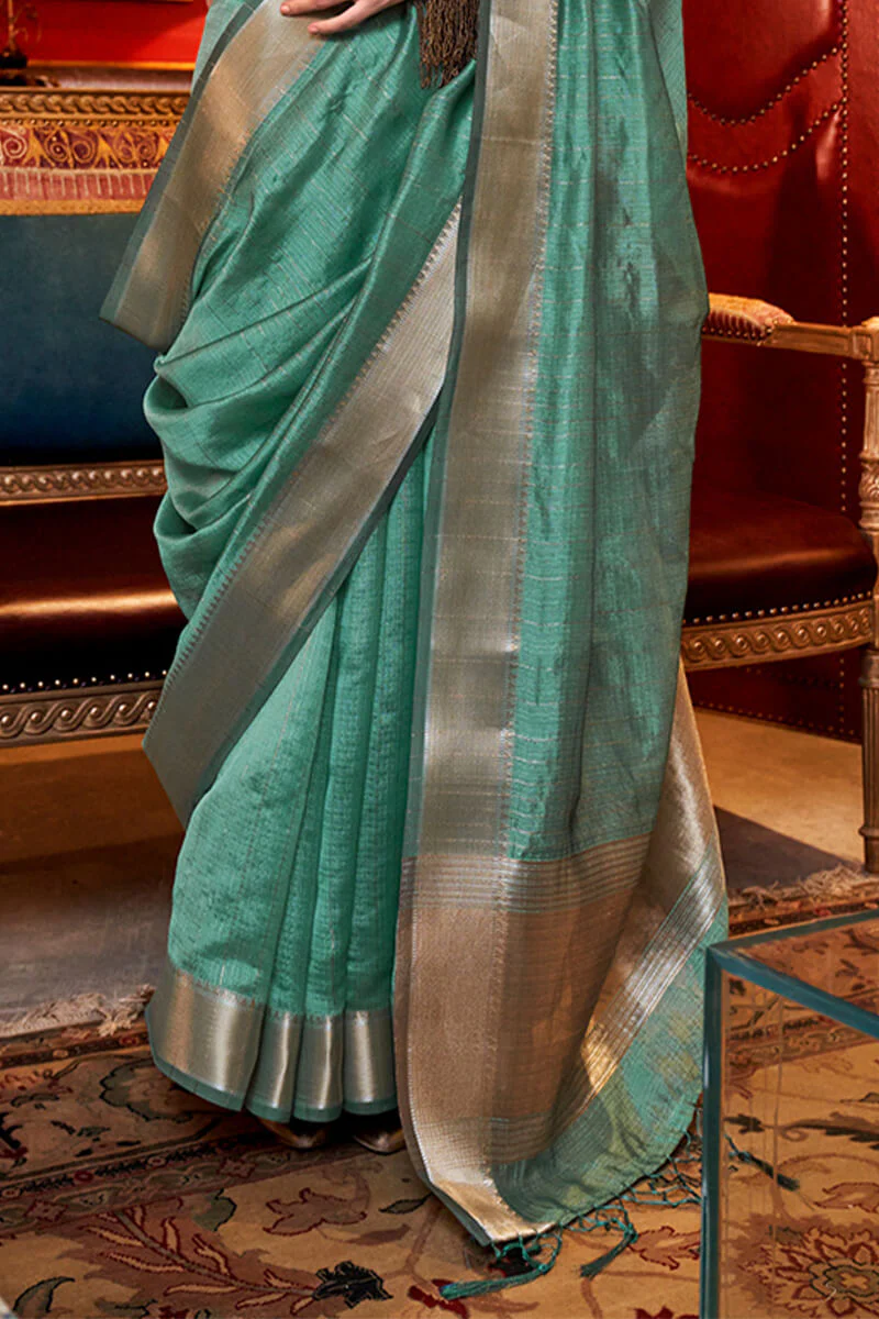 Confounding Sea Green Soft Banarasi Silk Saree With Fantabulous Blouse Piece - Image 3