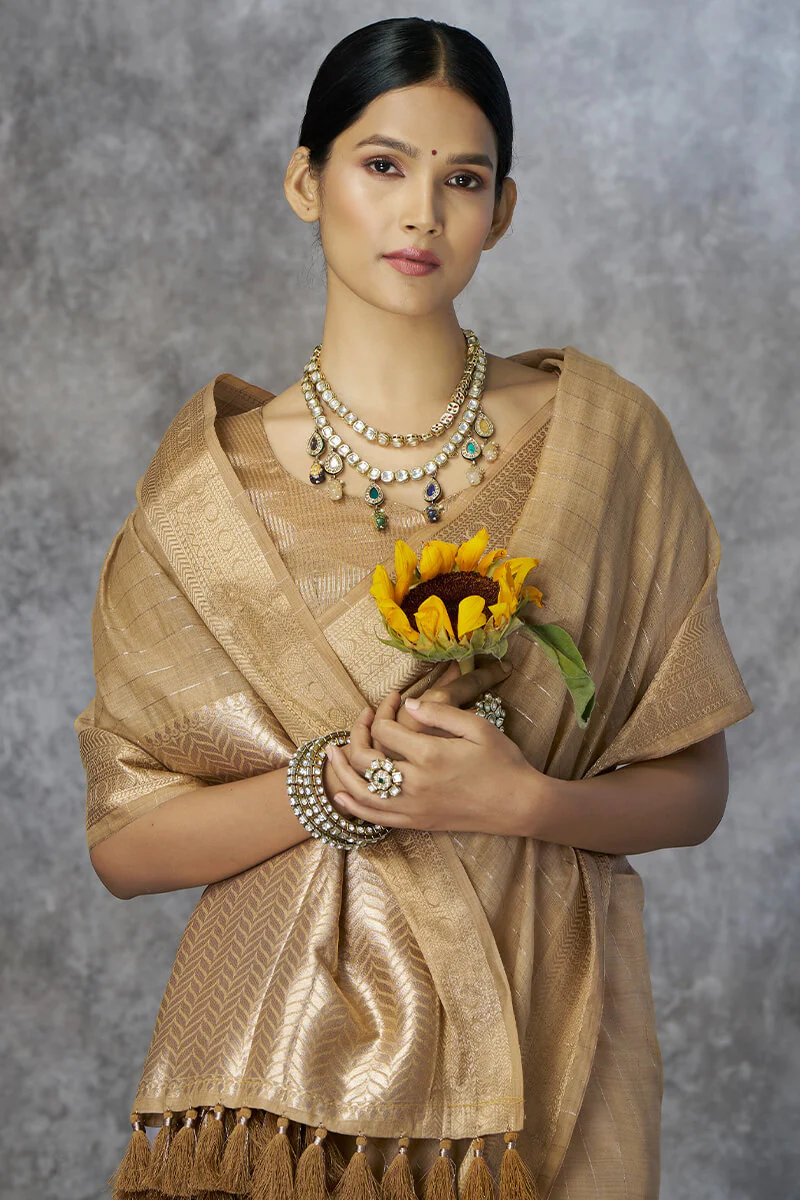 Cynosure Beige Cotton Silk Saree With Tantalizing Blouse Piece - Image 2