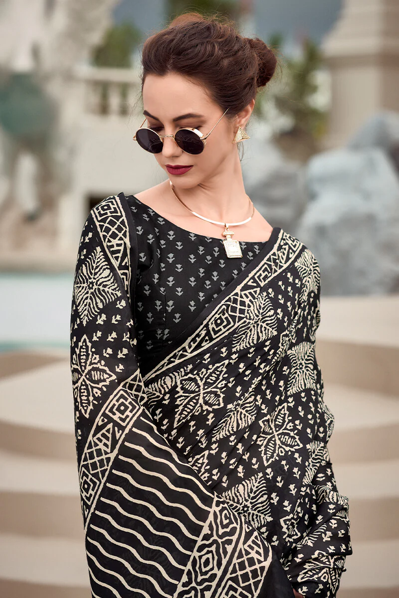 Cynosure Black Printed Mul Cotton Saree With Beleaguer Blouse Piece - Image 3