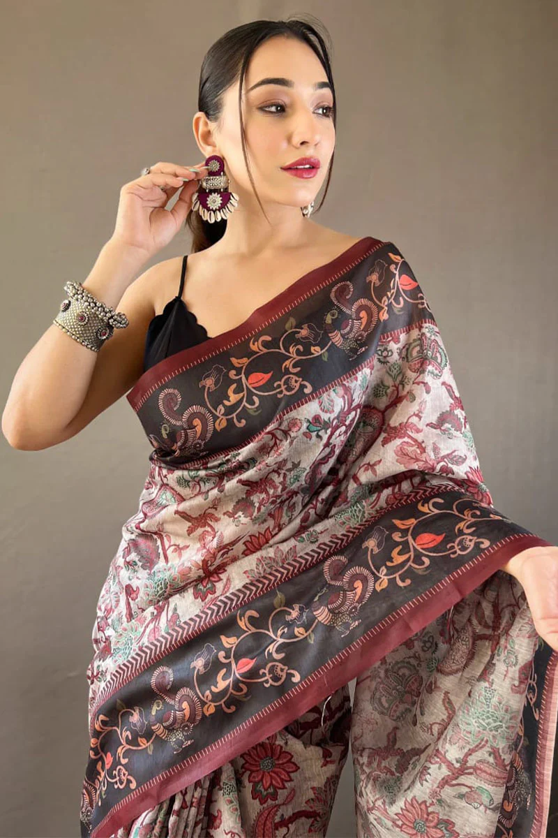Cynosure Grey Digital Printed Cotton Silk Saree With Beleaguer Blouse Piece - Image 2