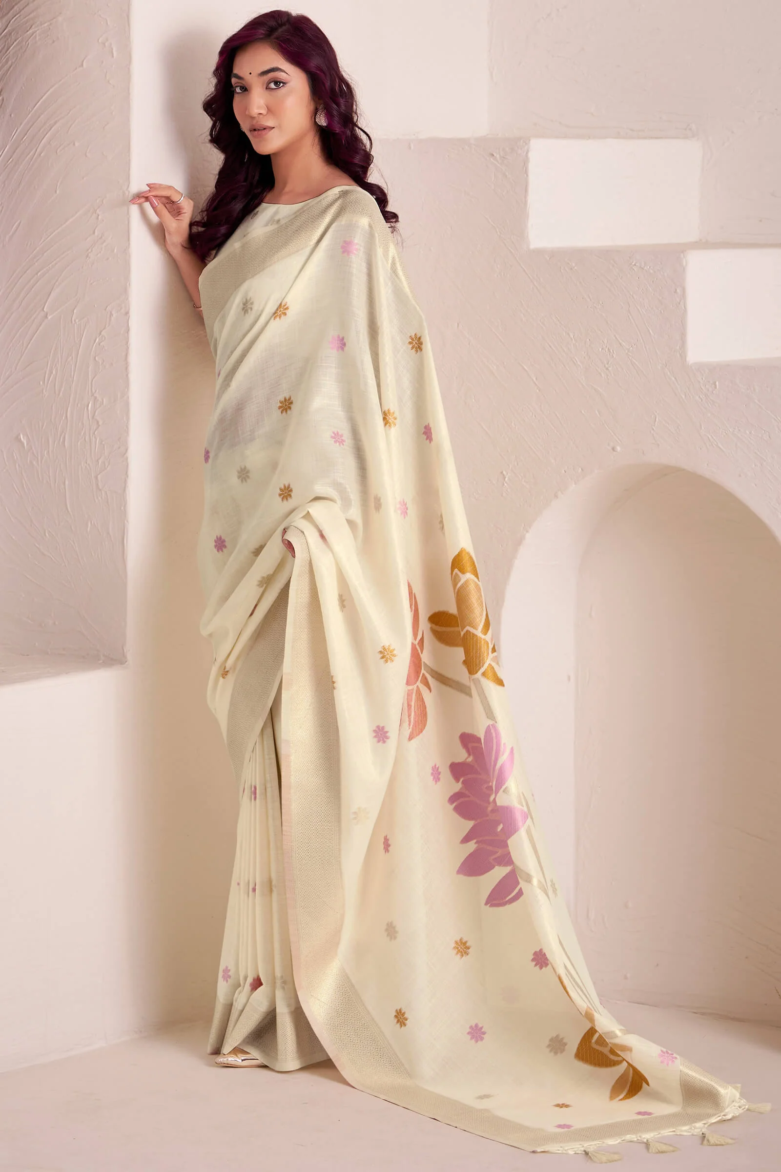Dalliance Beige Cotton Silk Saree With Blooming Blouse Piece - Image 3
