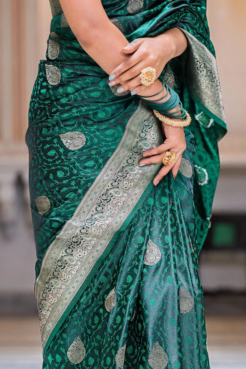 Dalliance Dark Green Soft Silk Saree With Engaging Blouse Piece - Image 3