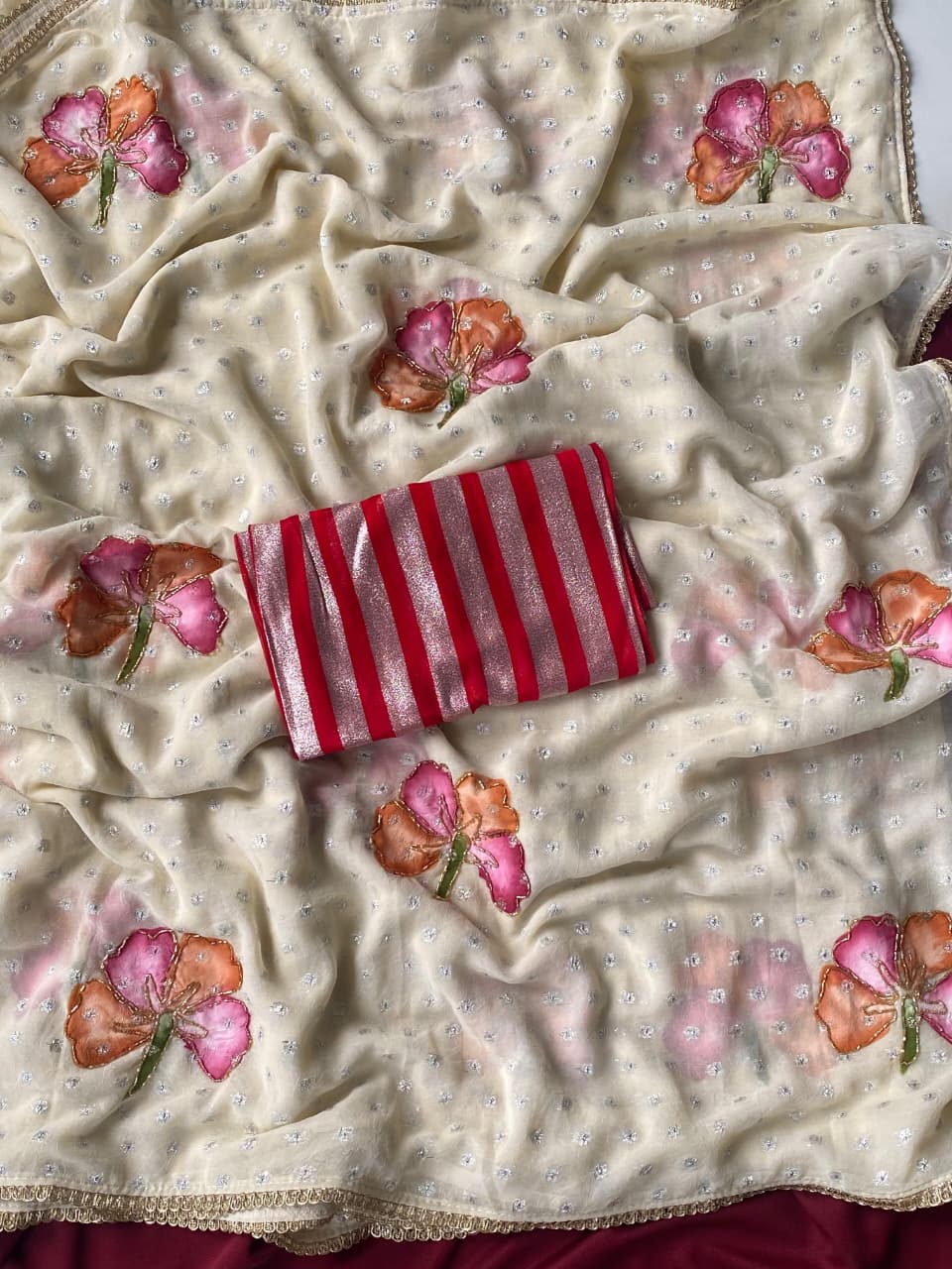 Dalliance Off White Handwork Crush Silk Saree With Unique Blouse Piece - Image 3