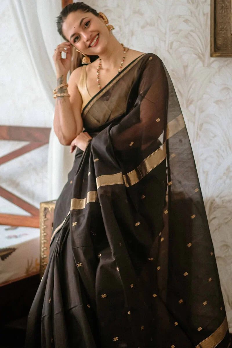 Delightful Black Cotton Silk Saree With Murmurous Blouse Piece - Image 2