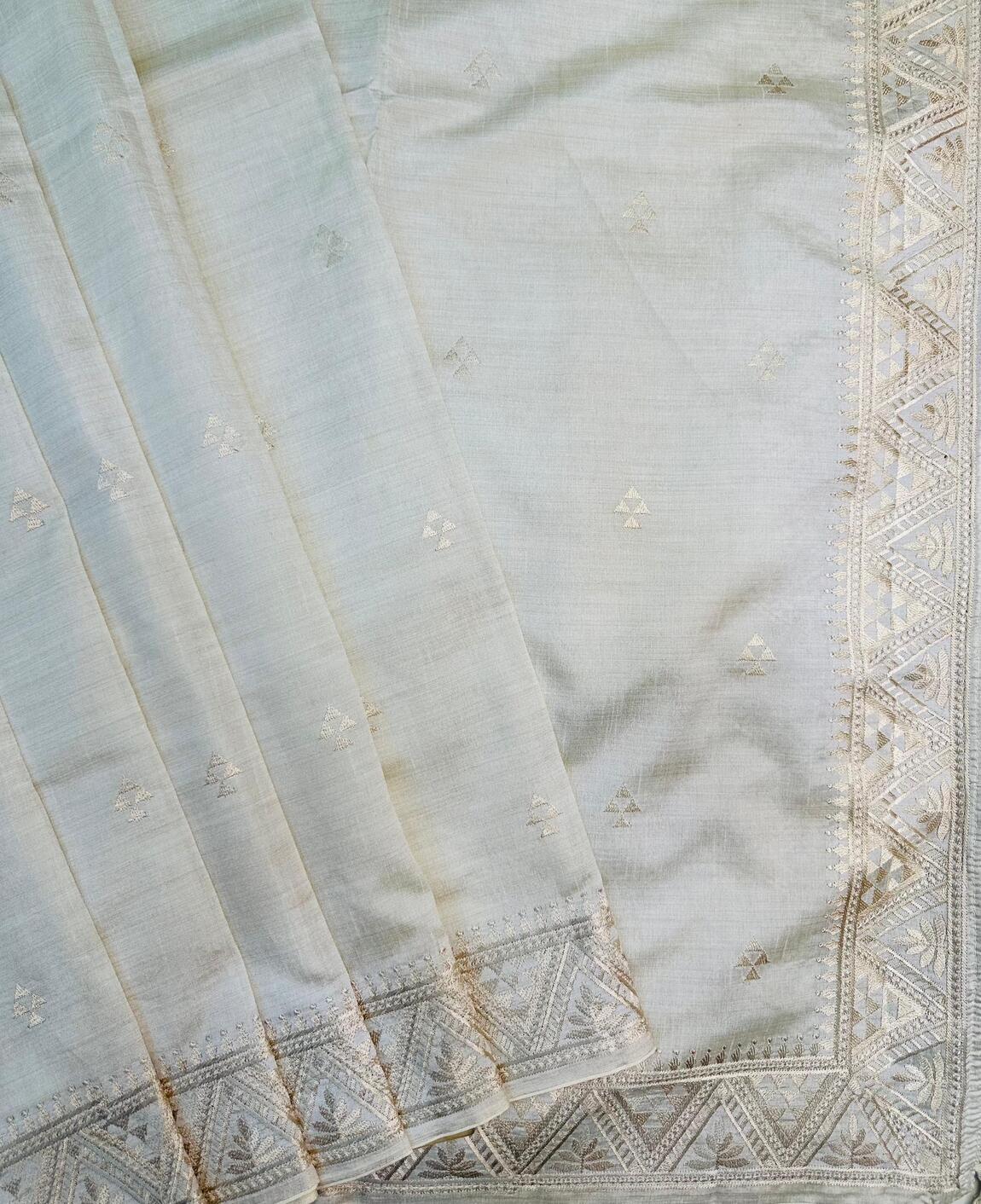 Delightful Off White Embroidery Work Tussar Silk Saree With Inimitable Blouse Piece - Image 2
