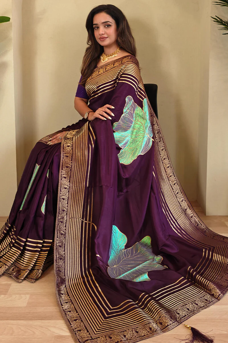 Delightful Purple Soft Banarasi Silk Saree With Classic Blouse Piece - Image 5