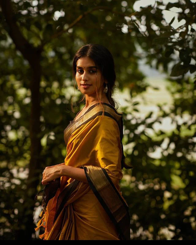 Lovely Yellow Soft Banarasi Silk Saree With Gleaming Blouse Piece - Image 7
