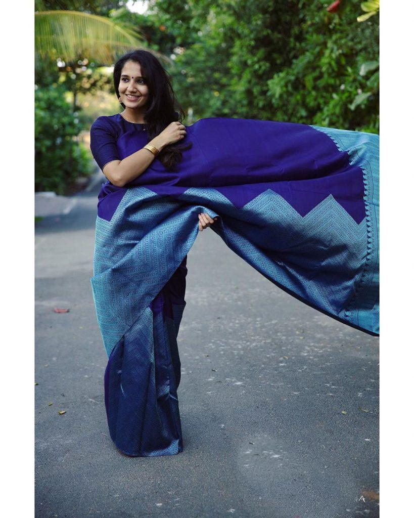 Demesne Blue Soft Silk Saree With Dalliance Blouse Piece - Image 3