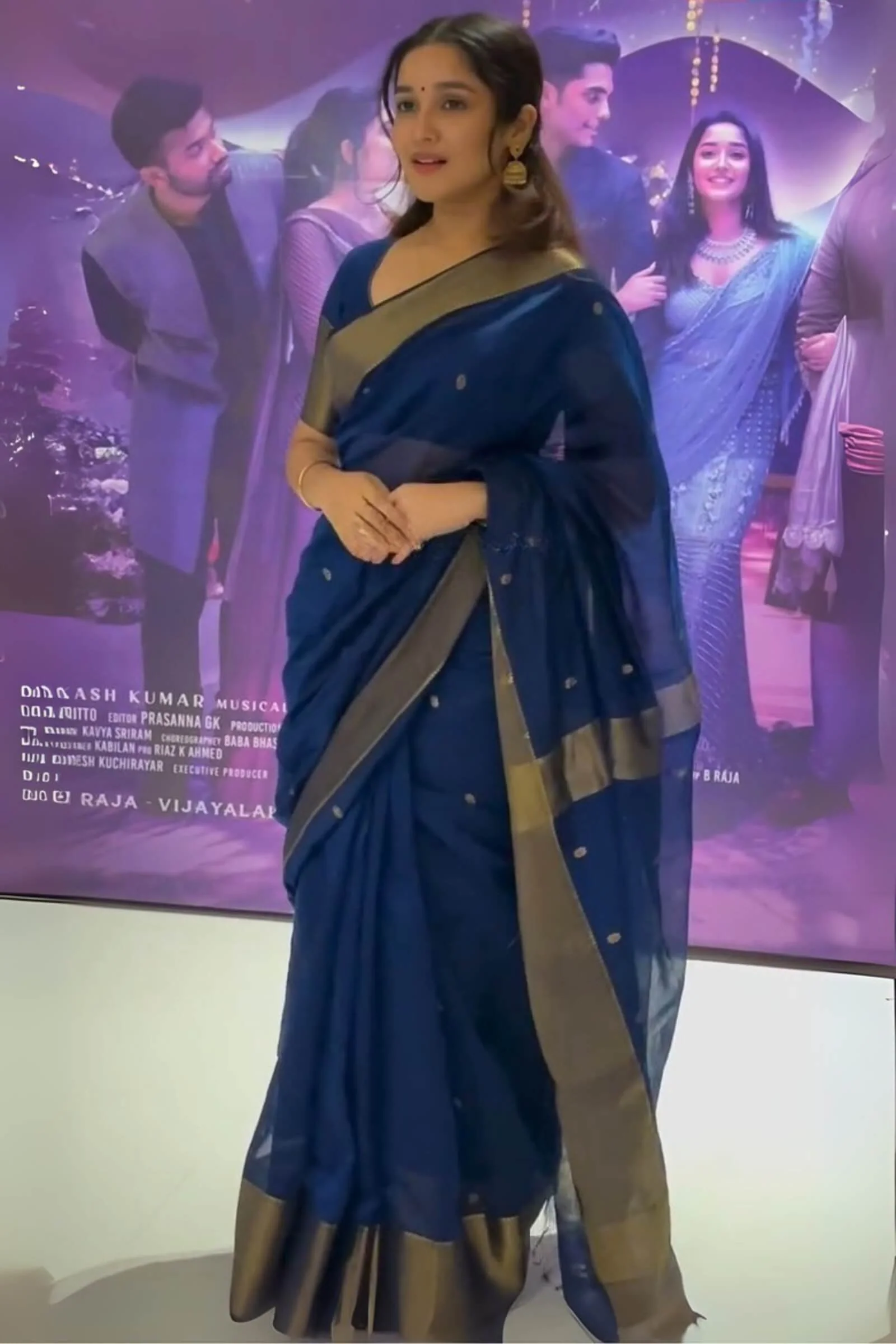 Demure Navy Blue Cotton Silk Saree With Glamorous Blouse Piece - Image 6