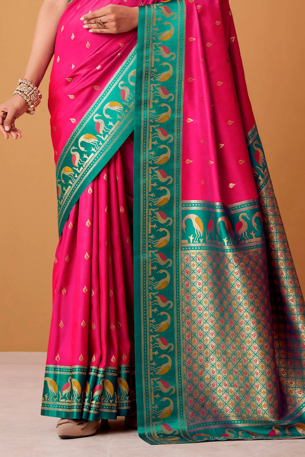 Denouement Dark Pink Banarasi Satin Silk Saree With Sumptuous Blouse - Image 5