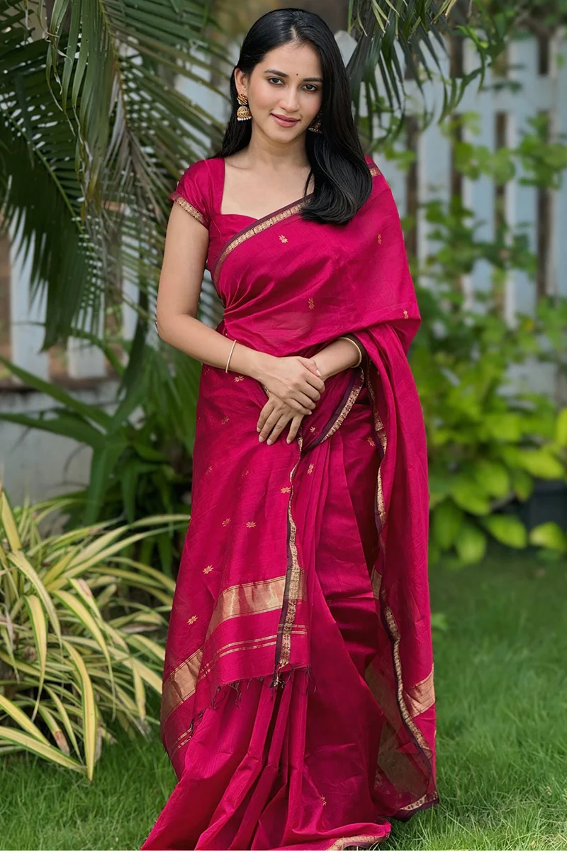 Deserving Dark Pink Cotton Silk Saree With Gorgeous Blouse Piece - Image 4