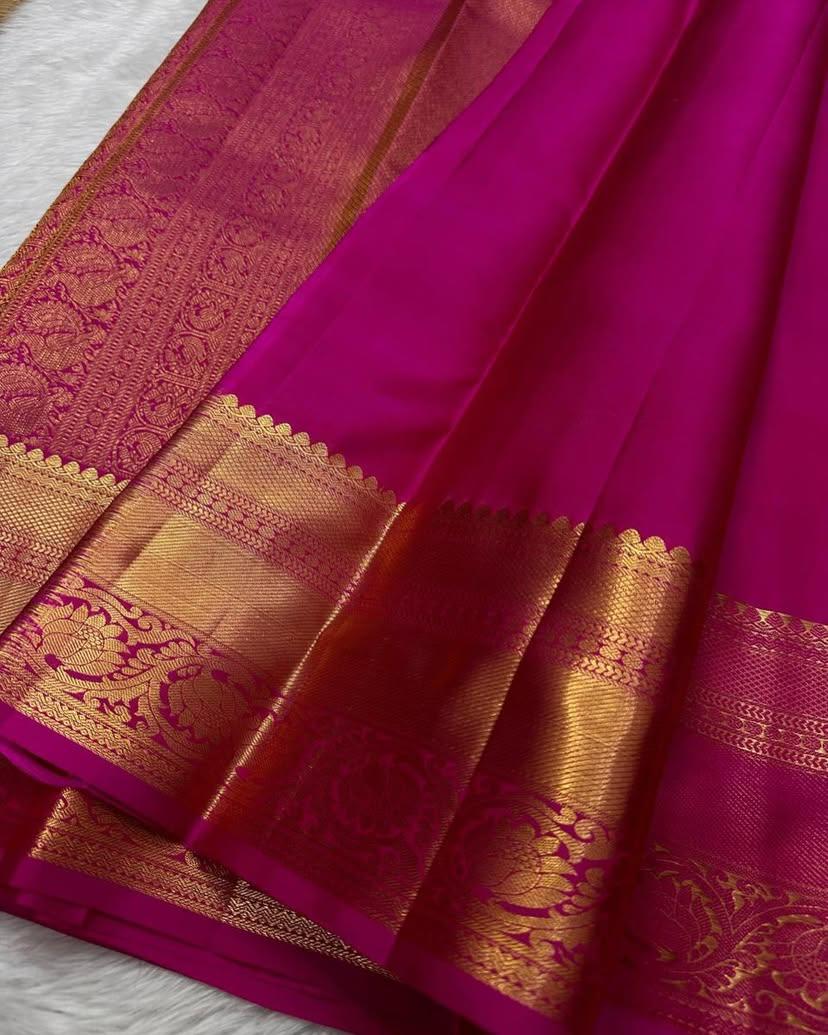 Deserving Dark Pink Soft Silk Saree With Sophisticated Blouse Piece - Image 4
