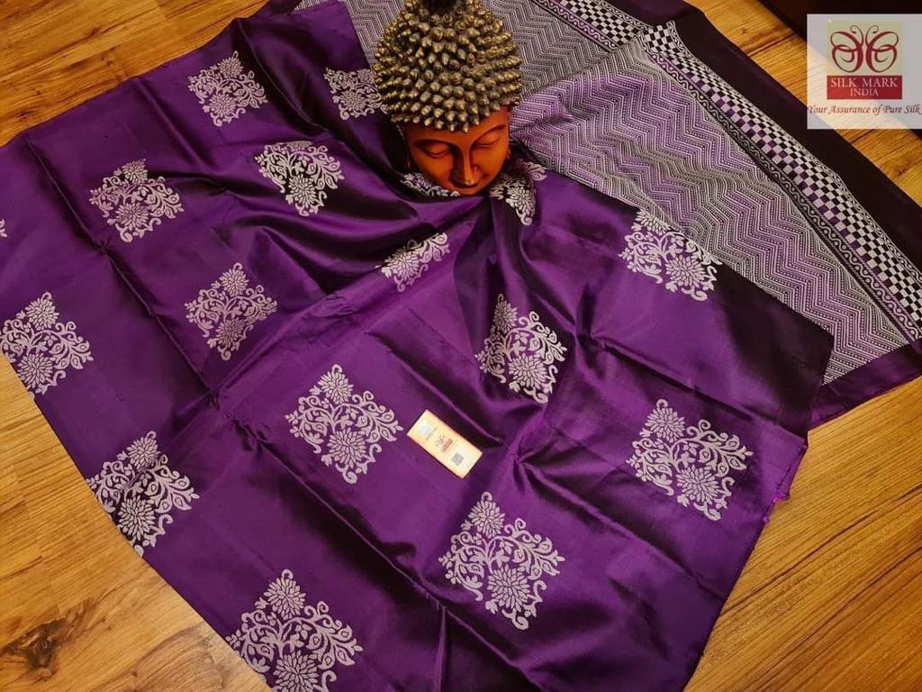 Designer Purple Soft Silk Saree With Captivating Blouse Piece - Image 2