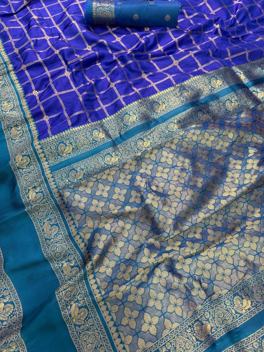 Designer Royal Blue Pure Zari Weaving Banarasi Silk Saree With Lustrous Blouse Piece - Image 4