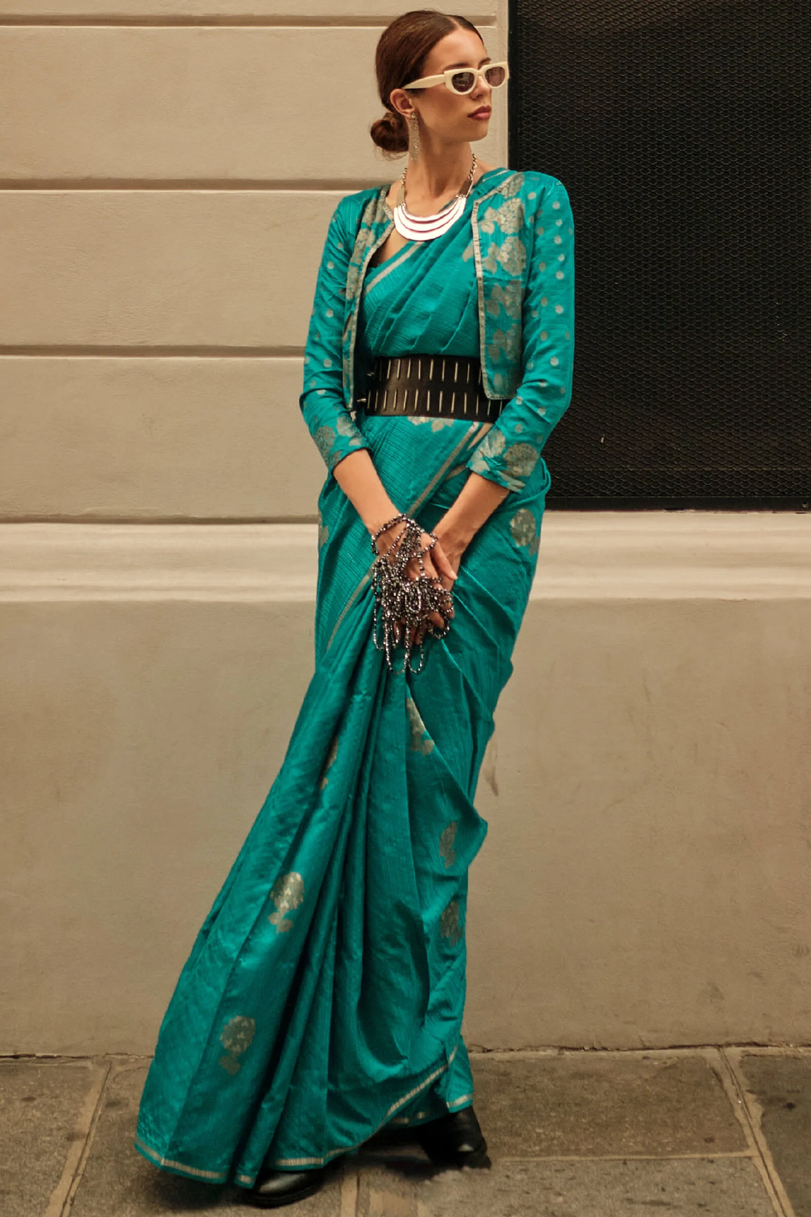 Desiring Rama Banarasi Satin Silk Saree With Prominent Blouse - Image 2