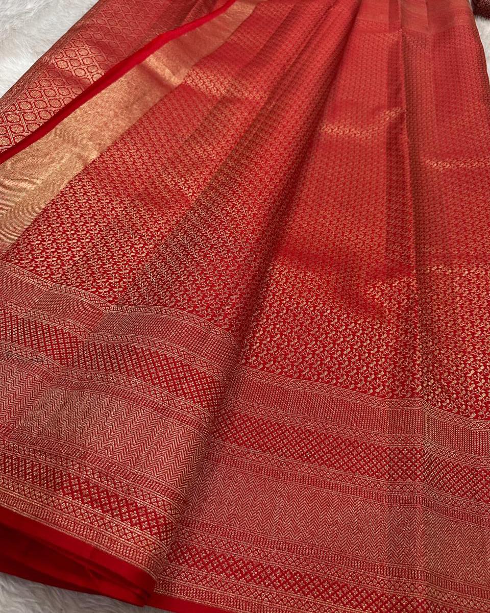 Desiring Red Soft Banarasi Silk Saree With Mesmeric Blouse Piece - Image 3