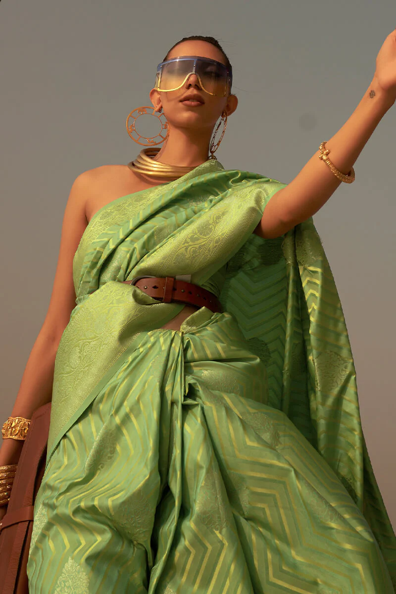 Desuetude Green Soft Banarasi Silk Saree With Ephemeral Blouse Piece - Image 2