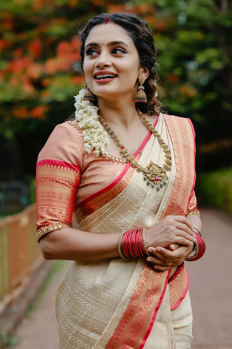 Desultory Beige Soft Silk Saree With Snappy Blouse Piece - Image 2
