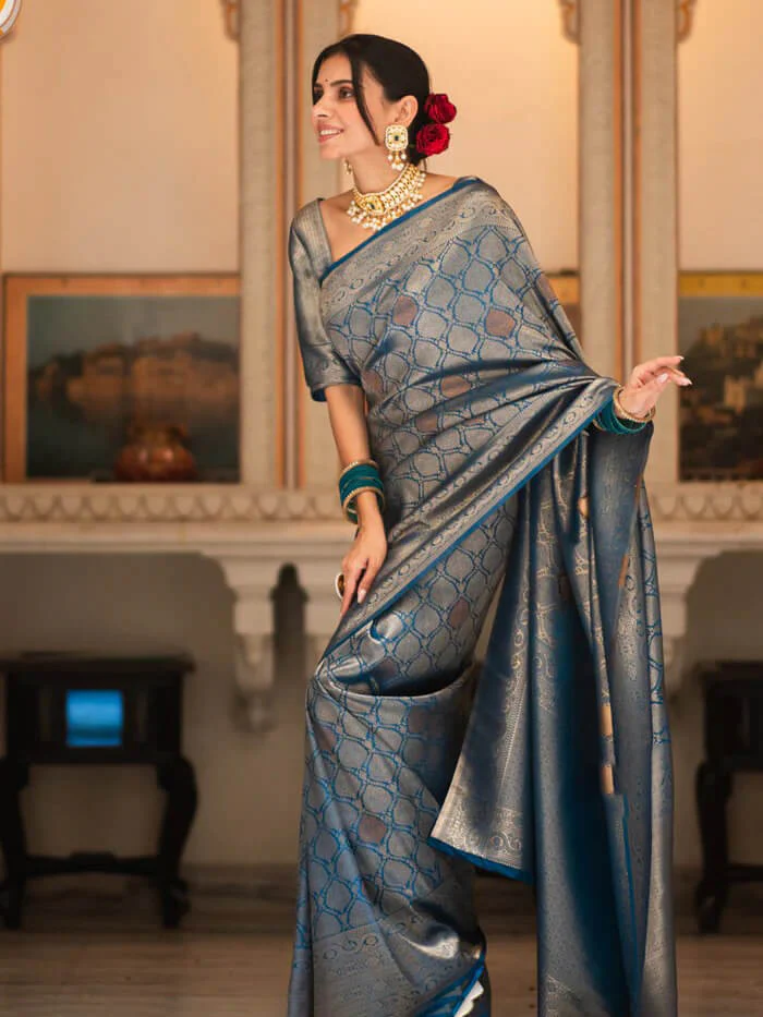 Desultory Blue Soft Silk Saree With Admirable Blouse Piece - Image 3