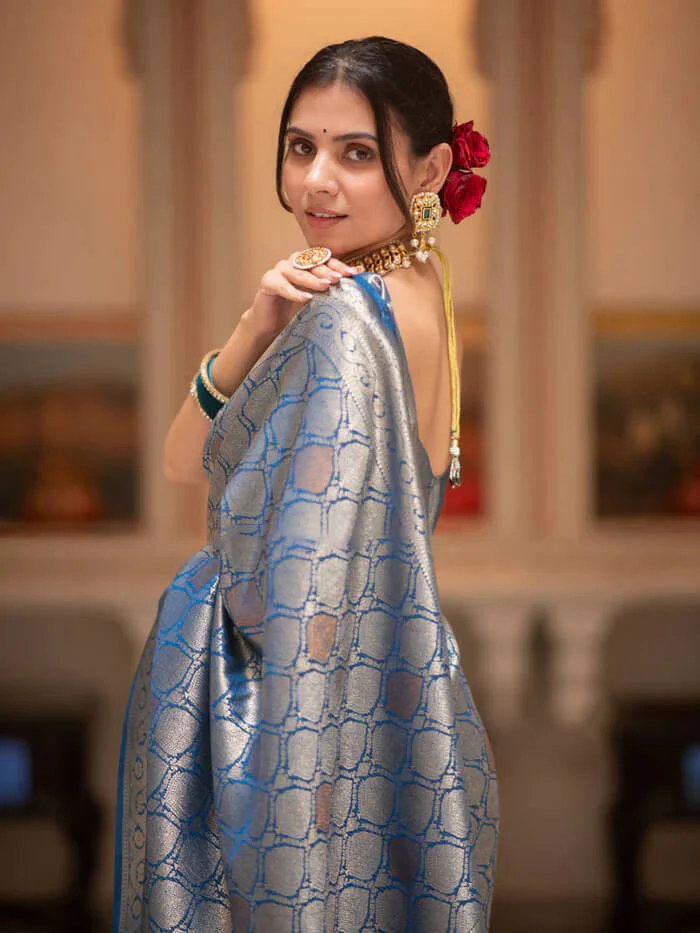 Desultory Blue Soft Silk Saree With Admirable Blouse Piece - Image 4