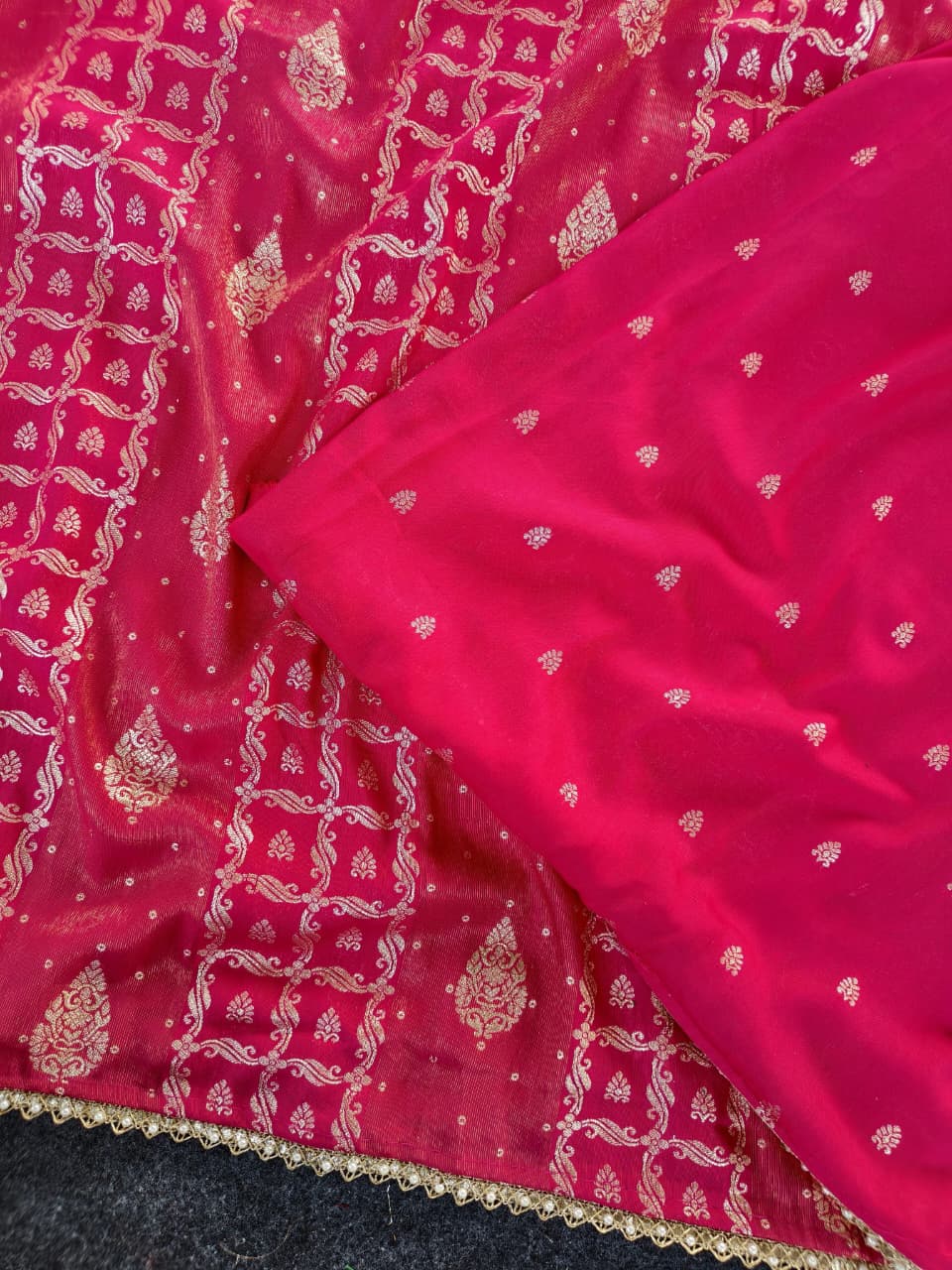 Desultory Dark Pink Banarasi Dola Silk Saree With Ratatouille Blouse Piece - Image 4