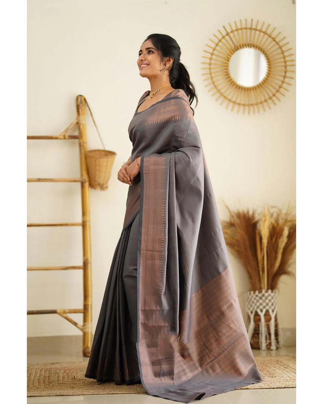 Desultory Grey Soft Silk Saree With Seraglio Blouse Piece - Image 3