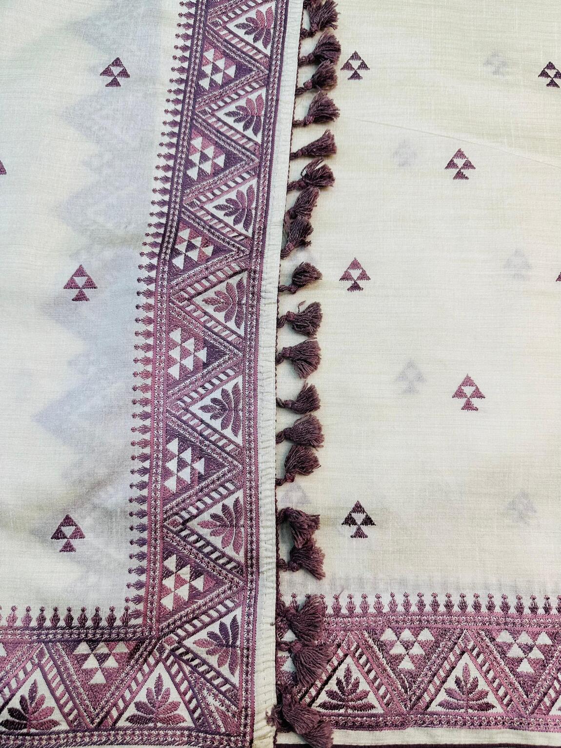Desultory Off White Embroidery Work Tussar Silk Saree With Vibrant Blouse Piece - Image 3