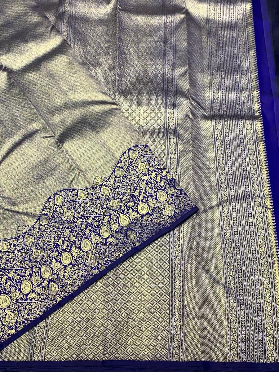 Desultory Royal Blue Pure Zari Weaving Banarasi Silk Saree With Fancifull Blouse Piece - Image 5