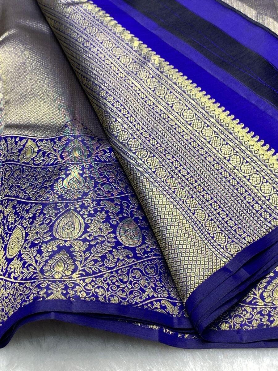 Desultory Royal Blue Pure Zari Weaving Banarasi Silk Saree With Fancifull Blouse Piece - Image 6