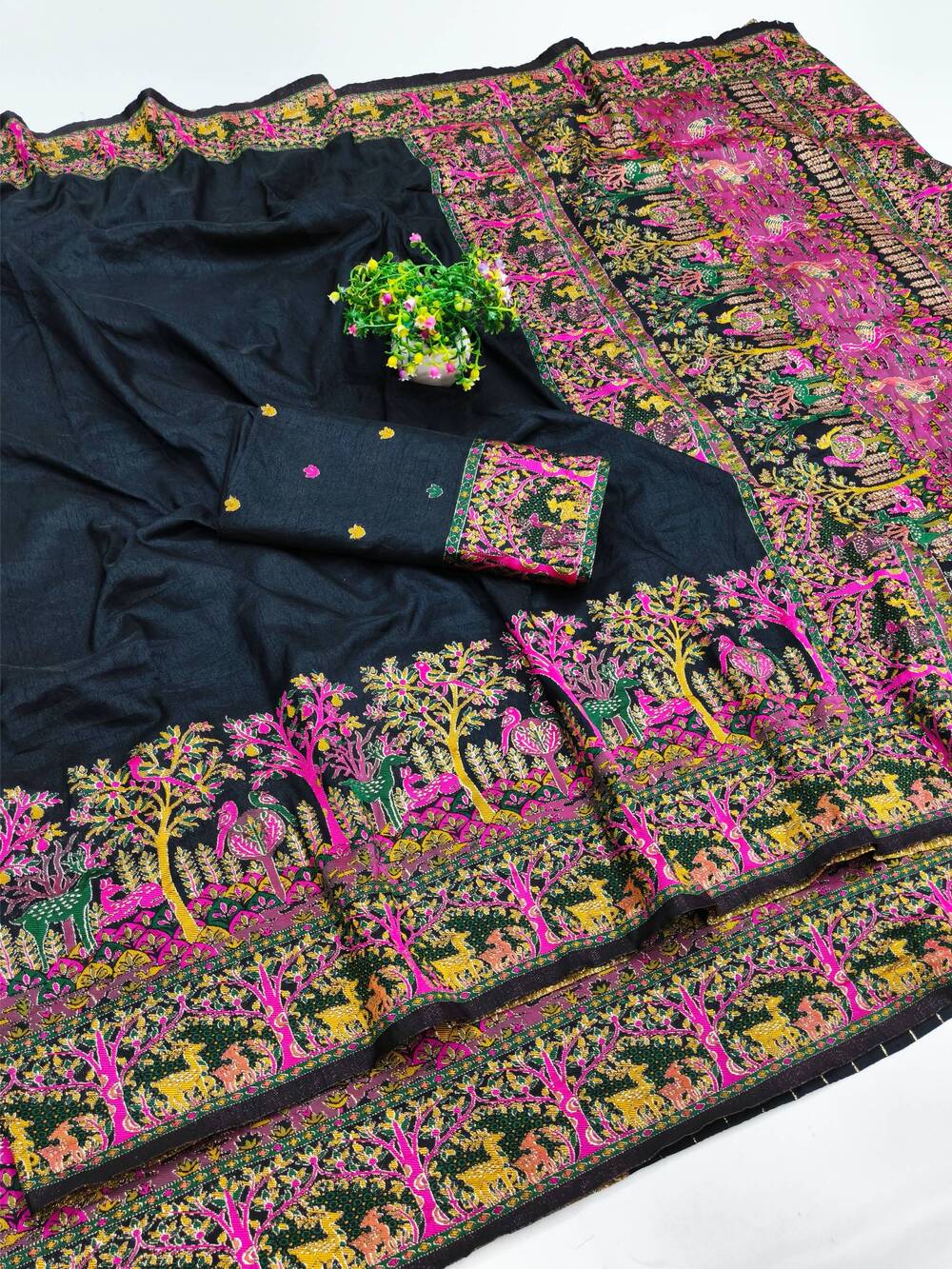 Divine Black Nylon Dola Pashmina Saree With Glowing Blouse Piece - Image 2