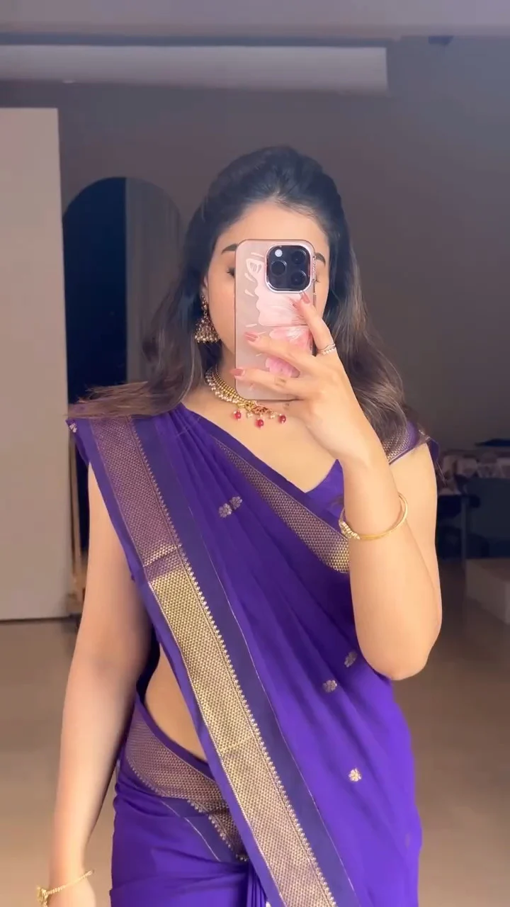 Divine Purple Soft Silk Saree With Propinquity Blouse Piece - Image 4