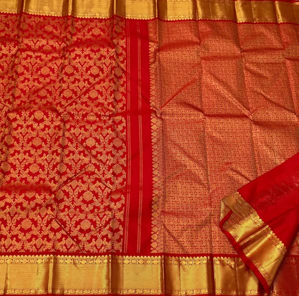 Divine Red Soft Banarasi Silk Saree With Trendy Blouse Piece - Image 5