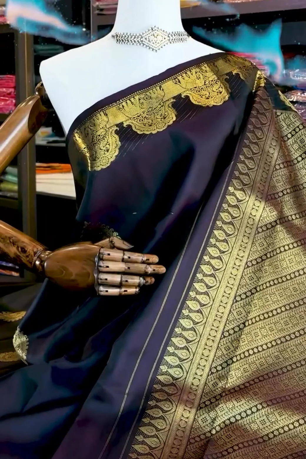 Ebullience Purple Soft Banarasi Silk Saree With Staring Blouse Piece - Image 6