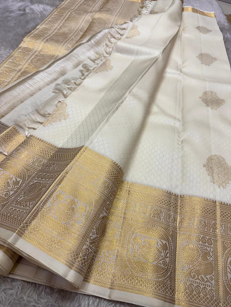 Eclat Beige Soft Banarasi Silk Saree With Designer Blouse Piece - Image 2