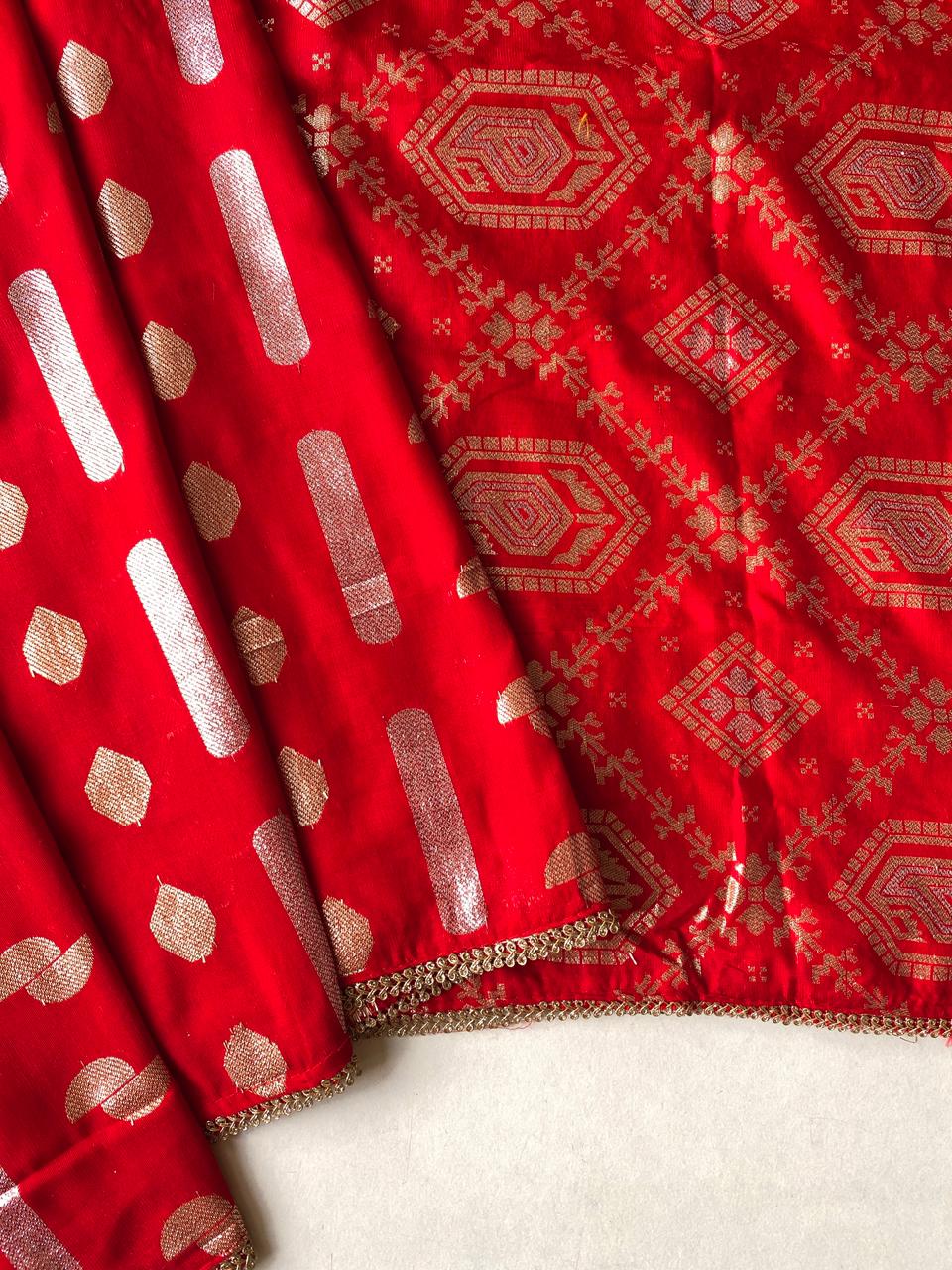 Eclat Red Banarasi Dola Silk Saree With Incredible Blouse Piece - Image 4