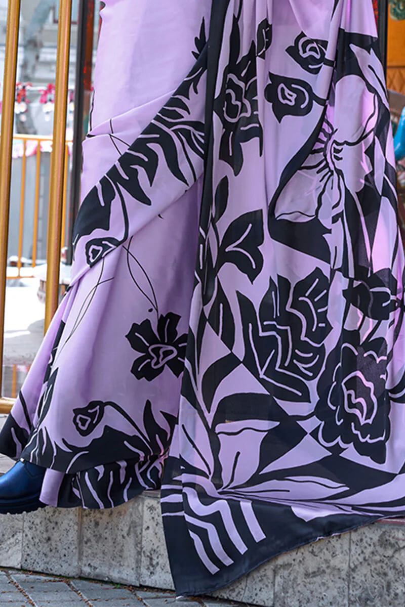 Elaborate Lavender Digital Printed Satin Silk Saree With Pulsating Blouse Piece - Image 4