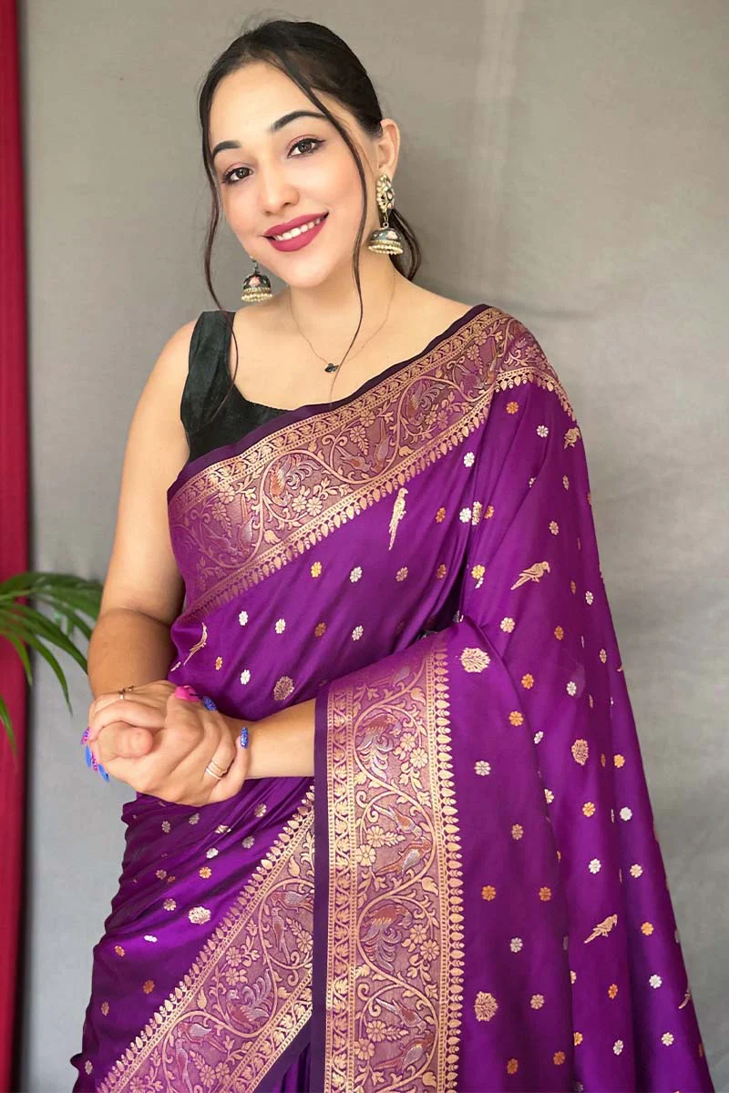 Elaborate Purple Soft Banarasi Silk Saree With Scintillating Blouse Piece - Image 2