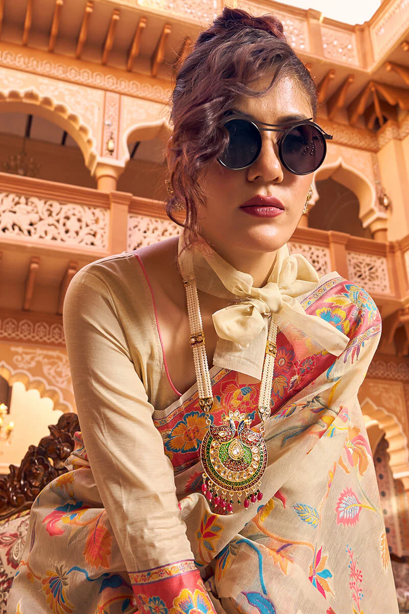 Elegant Beige Linen Silk Saree With Surpassing Blouse Piece - Image 5