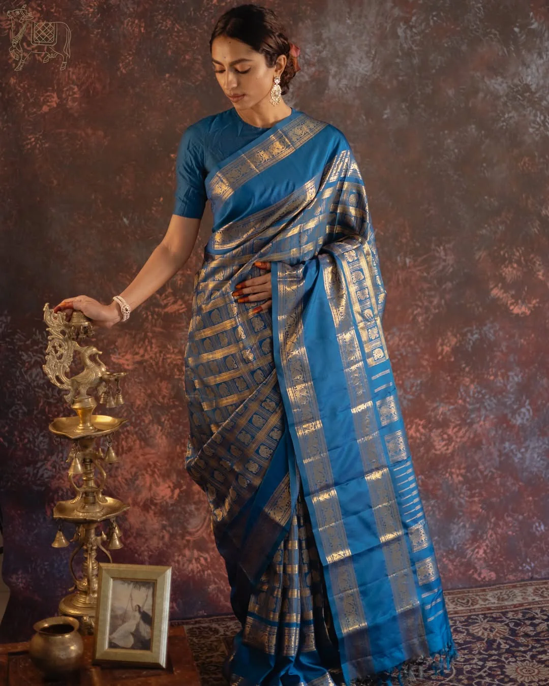Elegant Blue Pure Zari Weaving Banarasi Silk Saree With Ideal Blouse Piece - Image 2