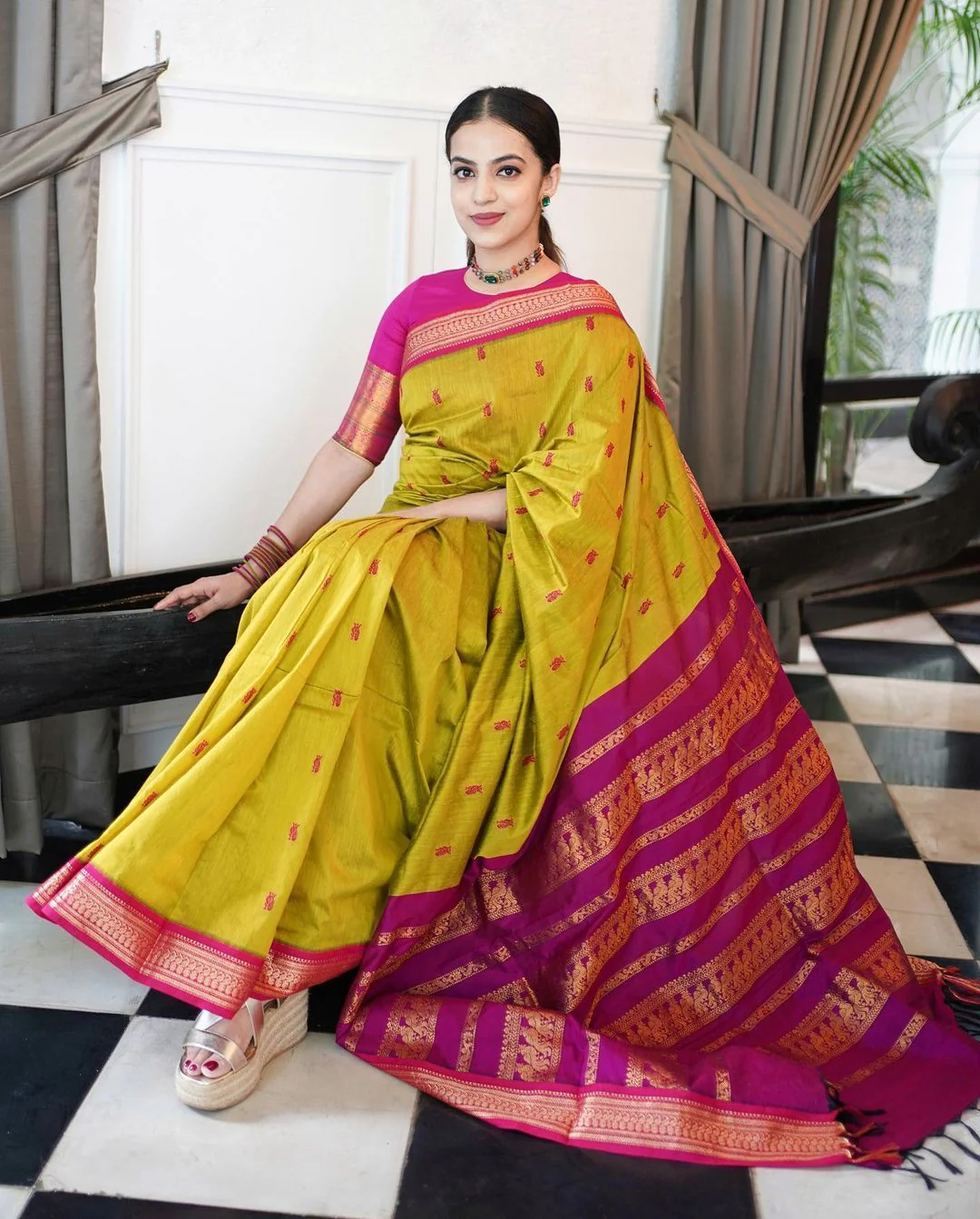 Elegant Mustard Soft Banarasi Silk Saree With Amazing Blouse Piece - Image 4