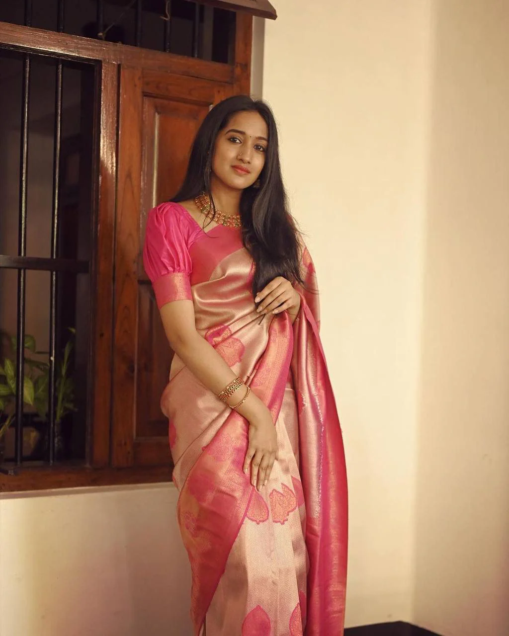 Elegant Peach Soft Silk Saree With Unique Blouse Piece - Image 5
