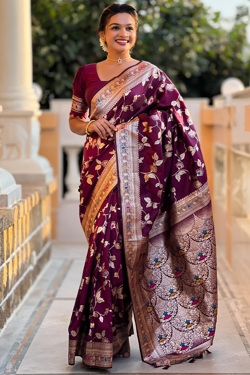 Eloquence Purple Soft Banarasi Silk Saree With Amiable Blouse Piece - Image 4