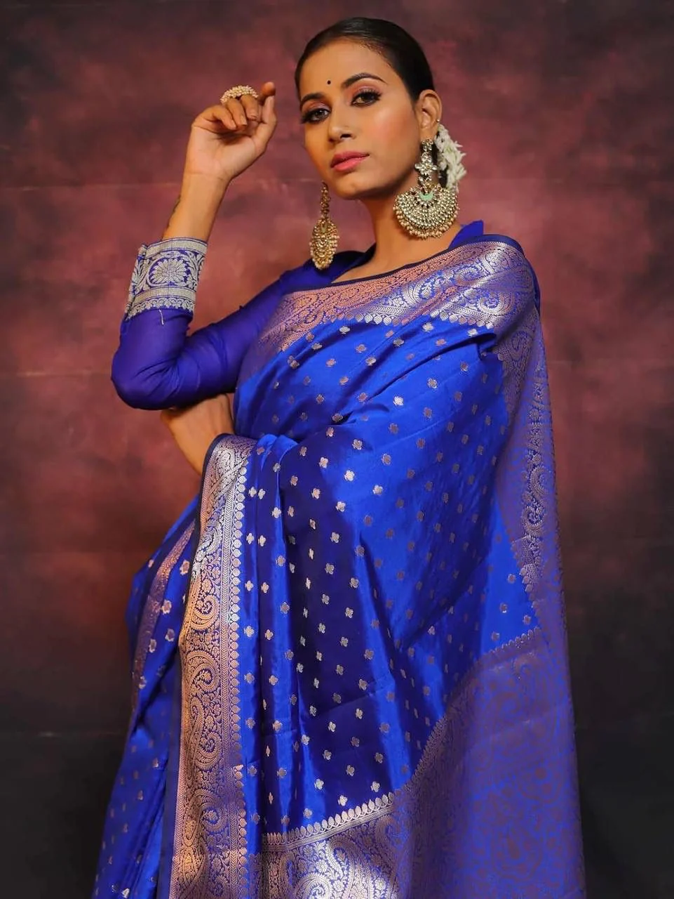 Eloquence Royal Blue Soft Silk Saree With Seraglio Blouse Piece - Image 5